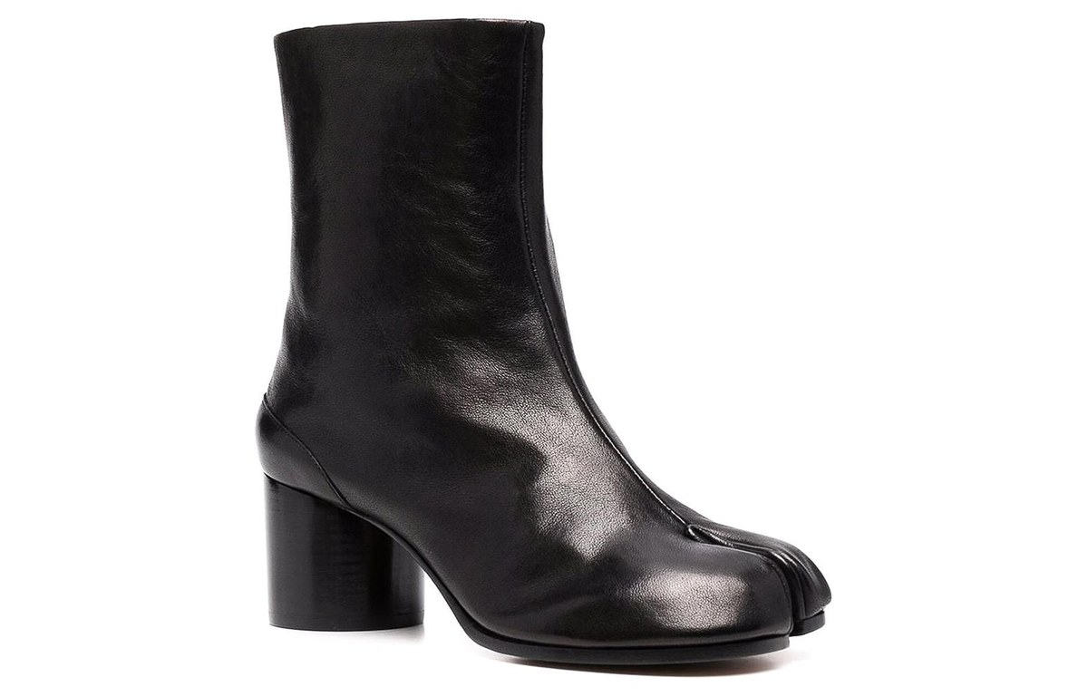 Maison Margiela Tabi Black