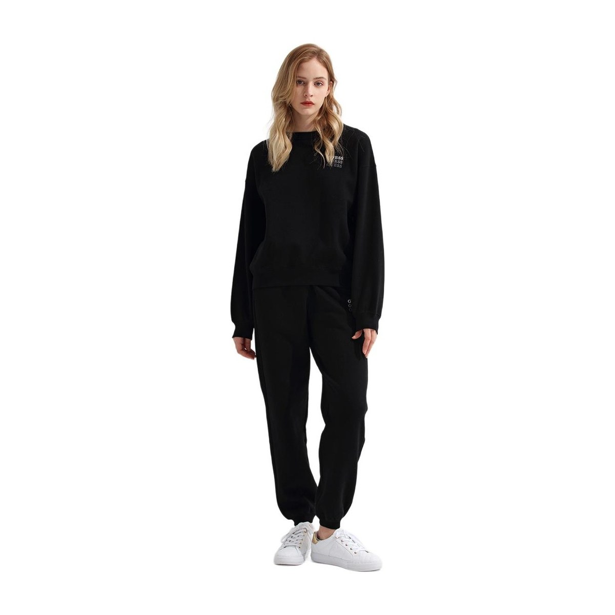 GUESS Long Sleeve Sweatshirt