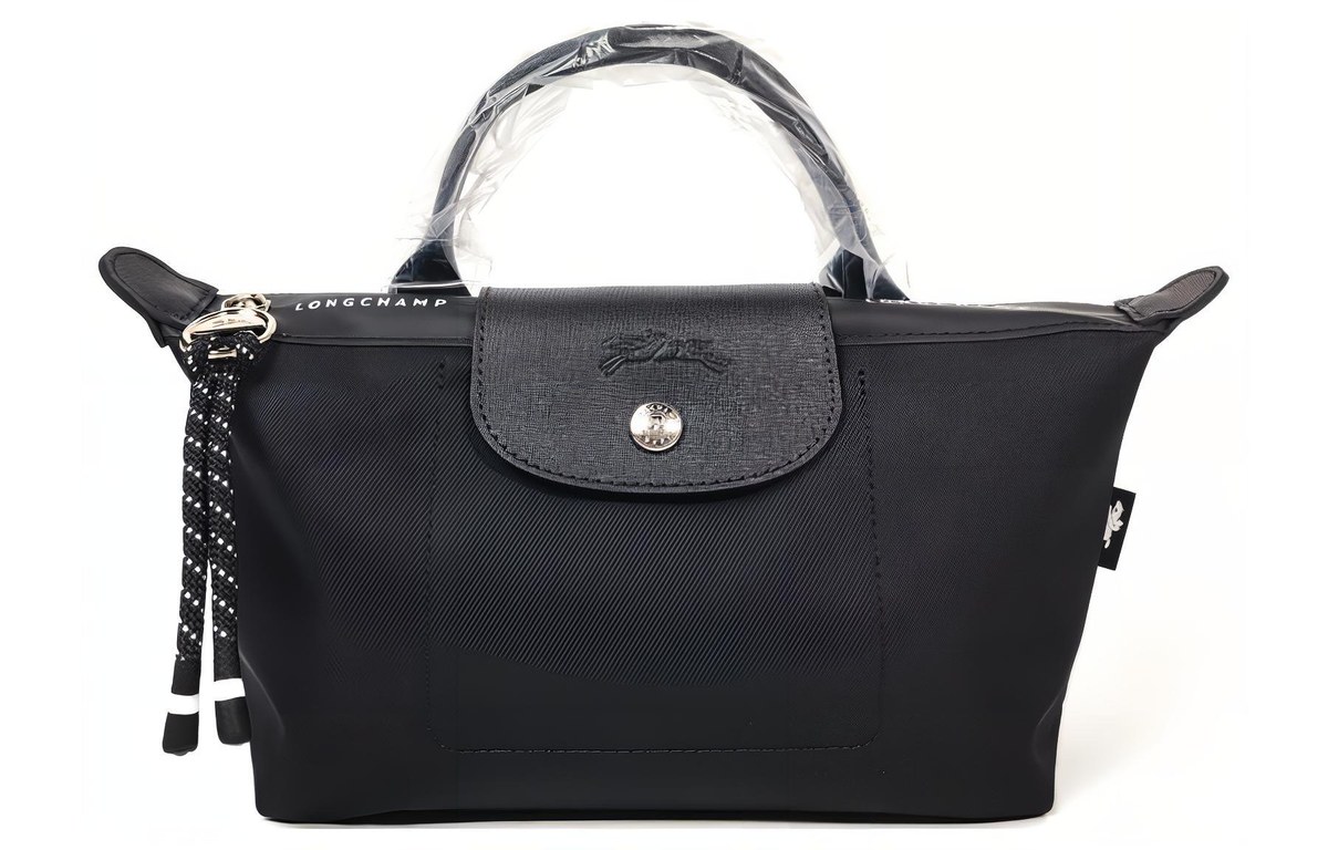 LONGCHAMP