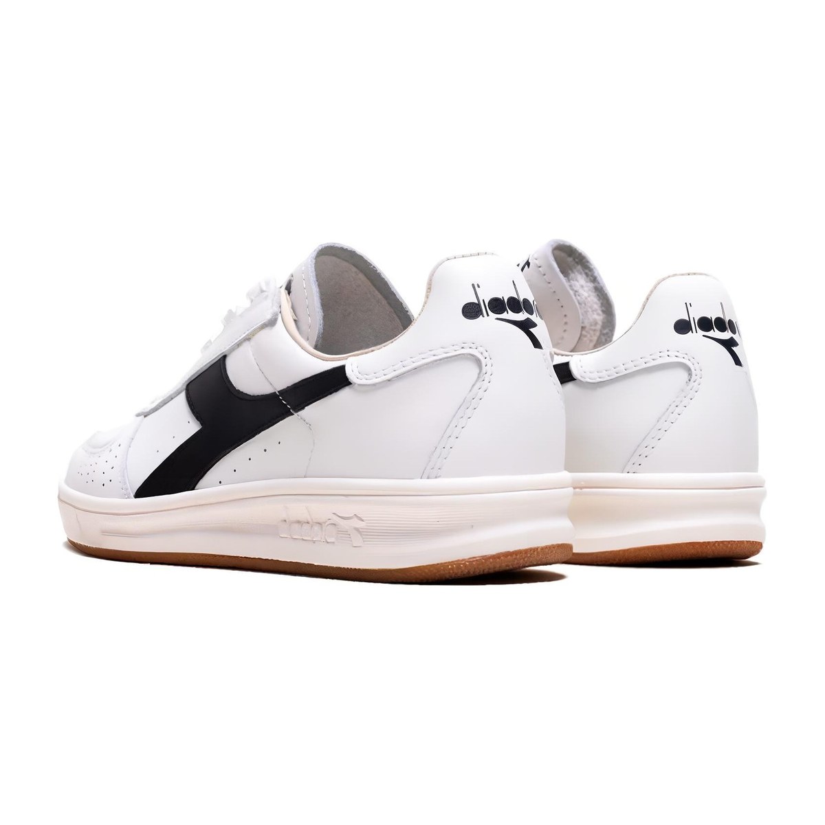 Diadora