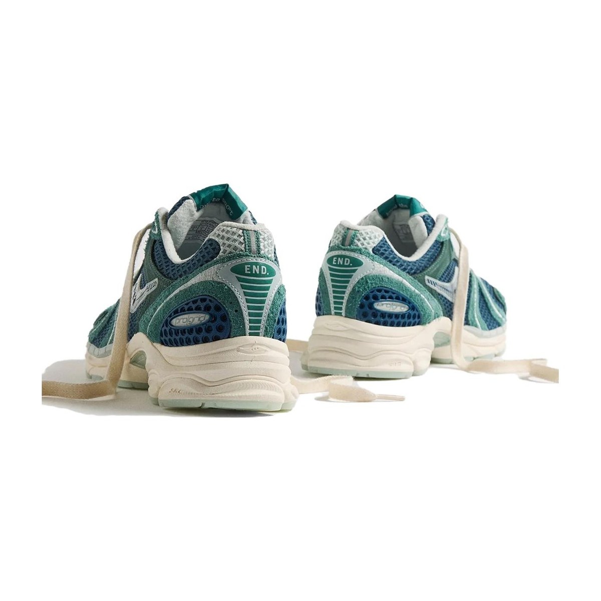 END x Saucony ProGrid Triumph 4 "Nessie"