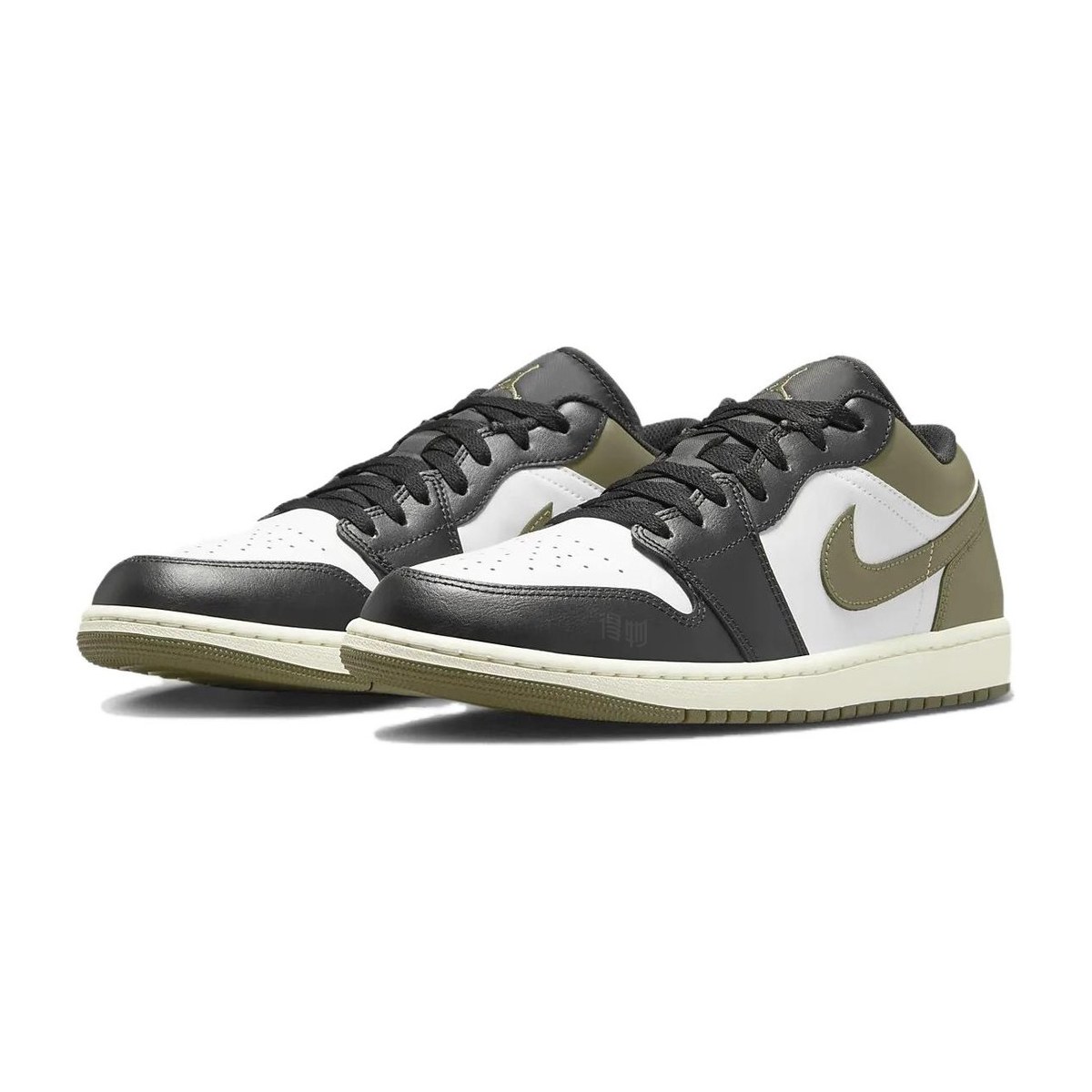 Air Jordan 1 Low "Medium Olive"