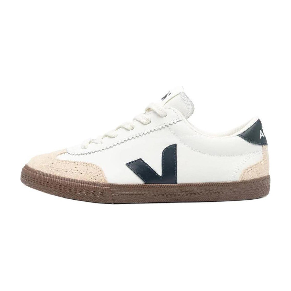 VEJA Volley Low White