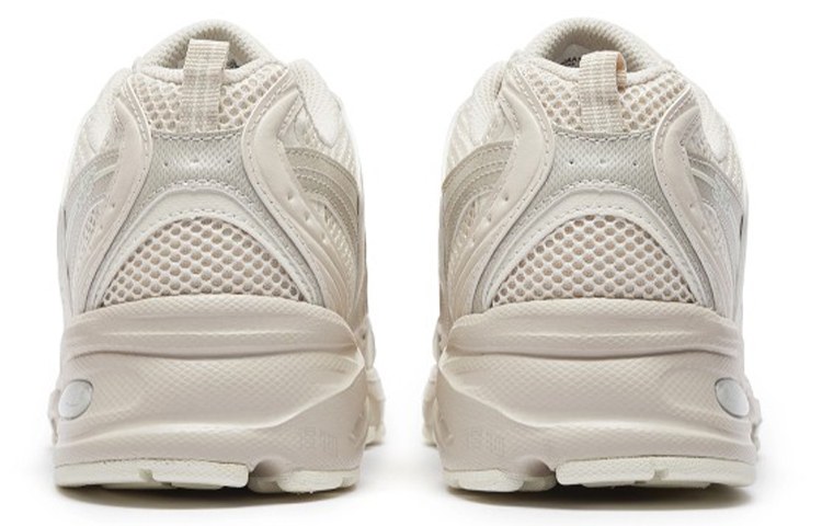 New Balance 530 Beige