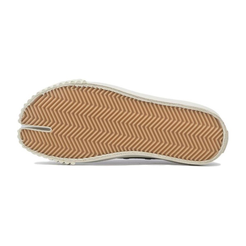 Maison Margiela Tabi Low Black