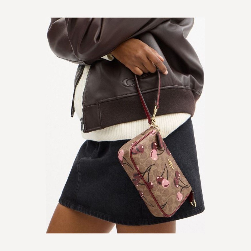 COACH Nolita 19
