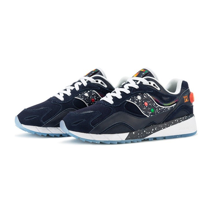 Saucony Shadow 6000 Christmas Edition