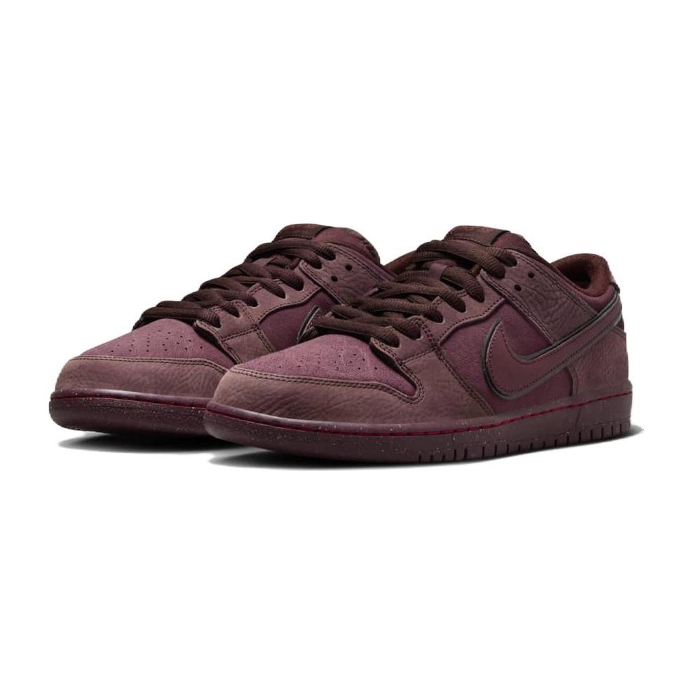 Nike Dunk SB "Burgundy Crush" Valentines