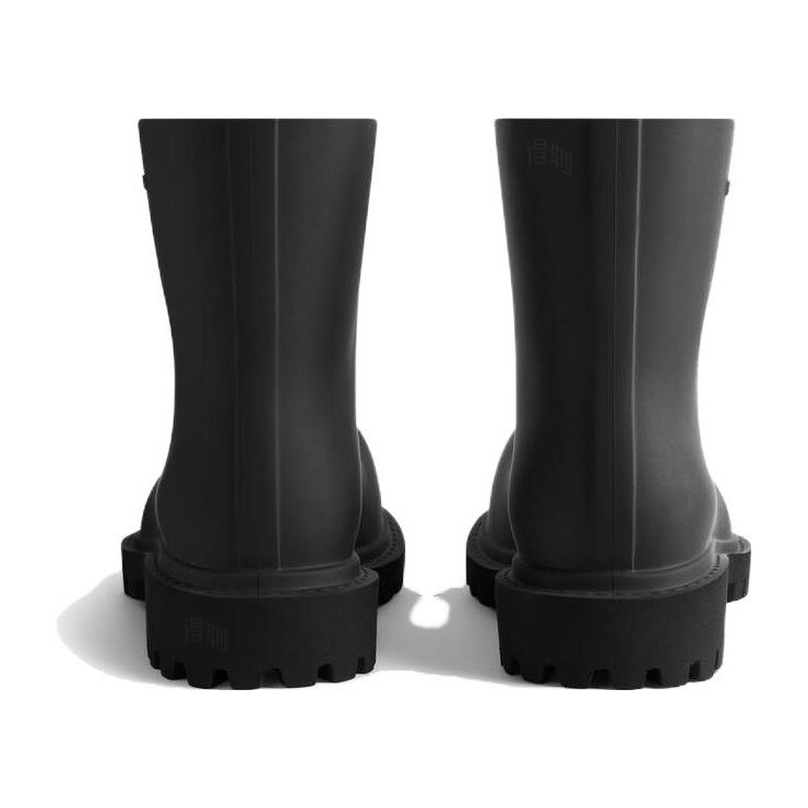 Balenciaga Round Toe Slip-On Boots Black