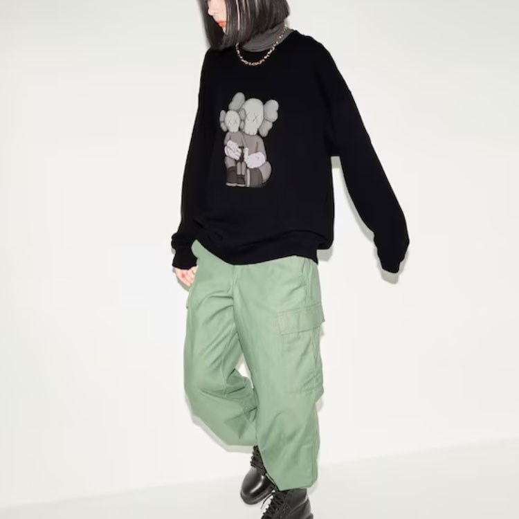 UNIQLO SS23 Cartoon Print Crewneck Sweatshirt Black