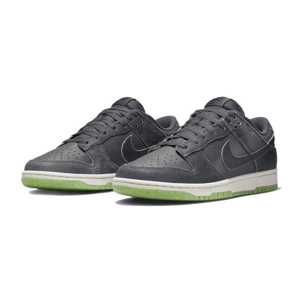 Nike Dunk Low PRM "Halloween"