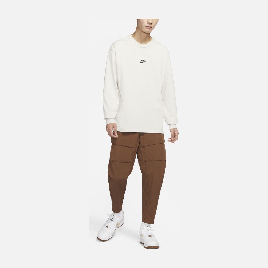 Nike Sportswear Premium Essentials