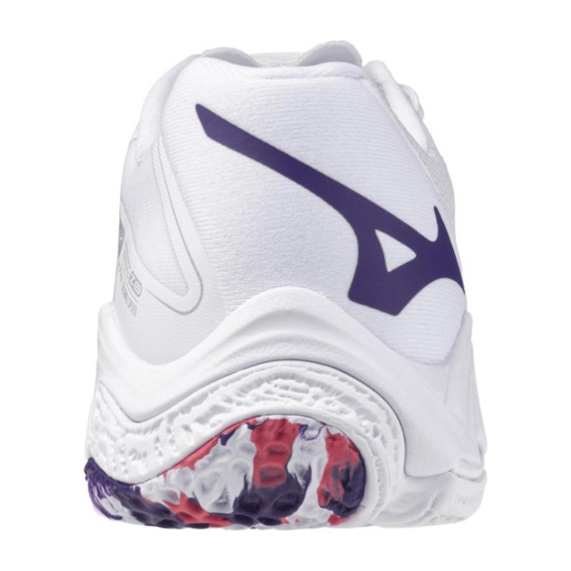 Mizuno Wave Lightning Z8
