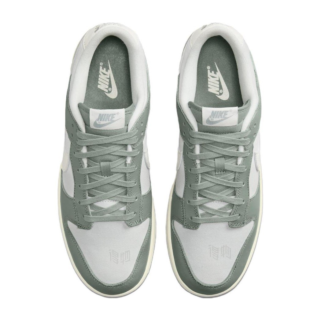 Nike Dunk Low "Mica Green"
