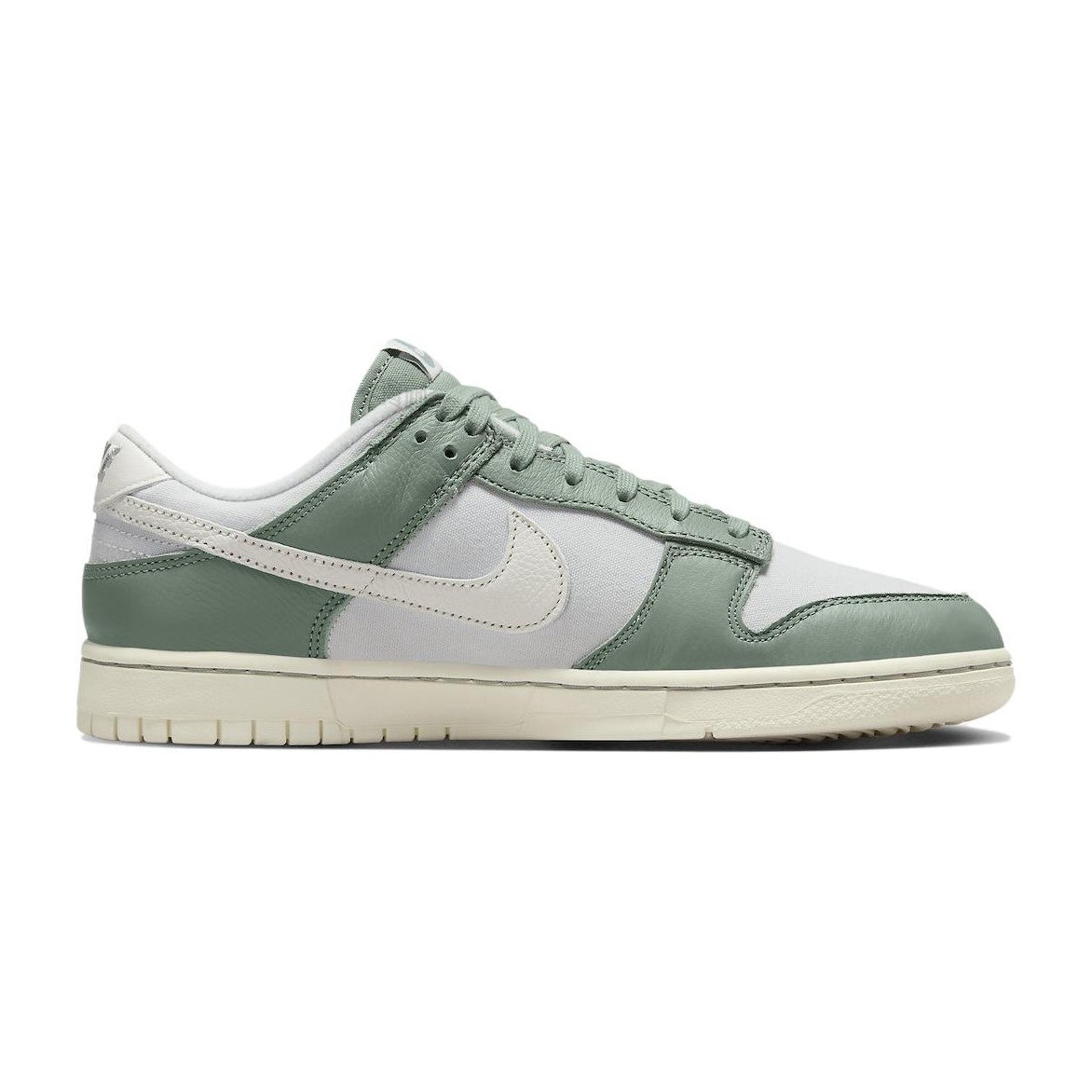 Nike Dunk Low "Mica Green"