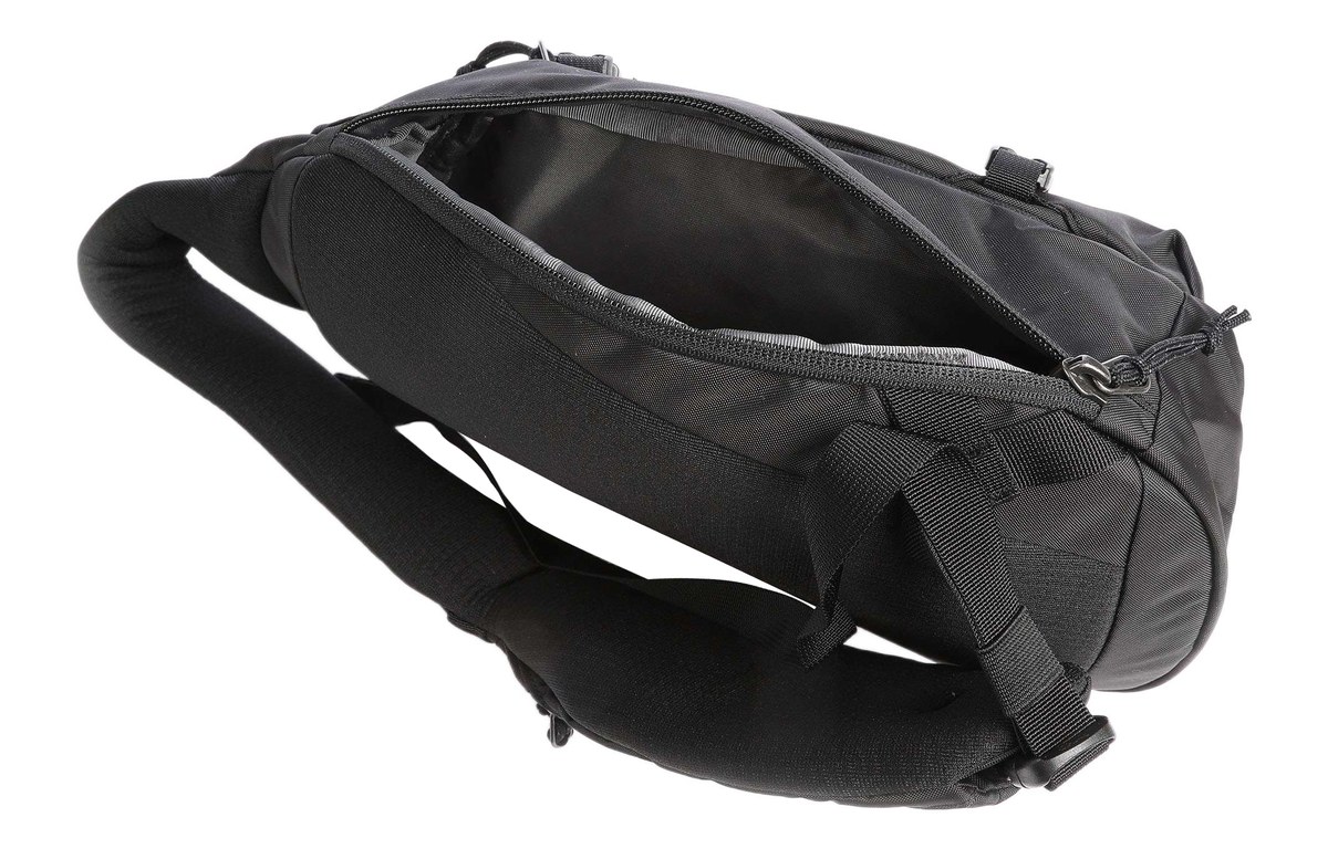 Patagonia Atom 8 Logo Sling Bag Black
