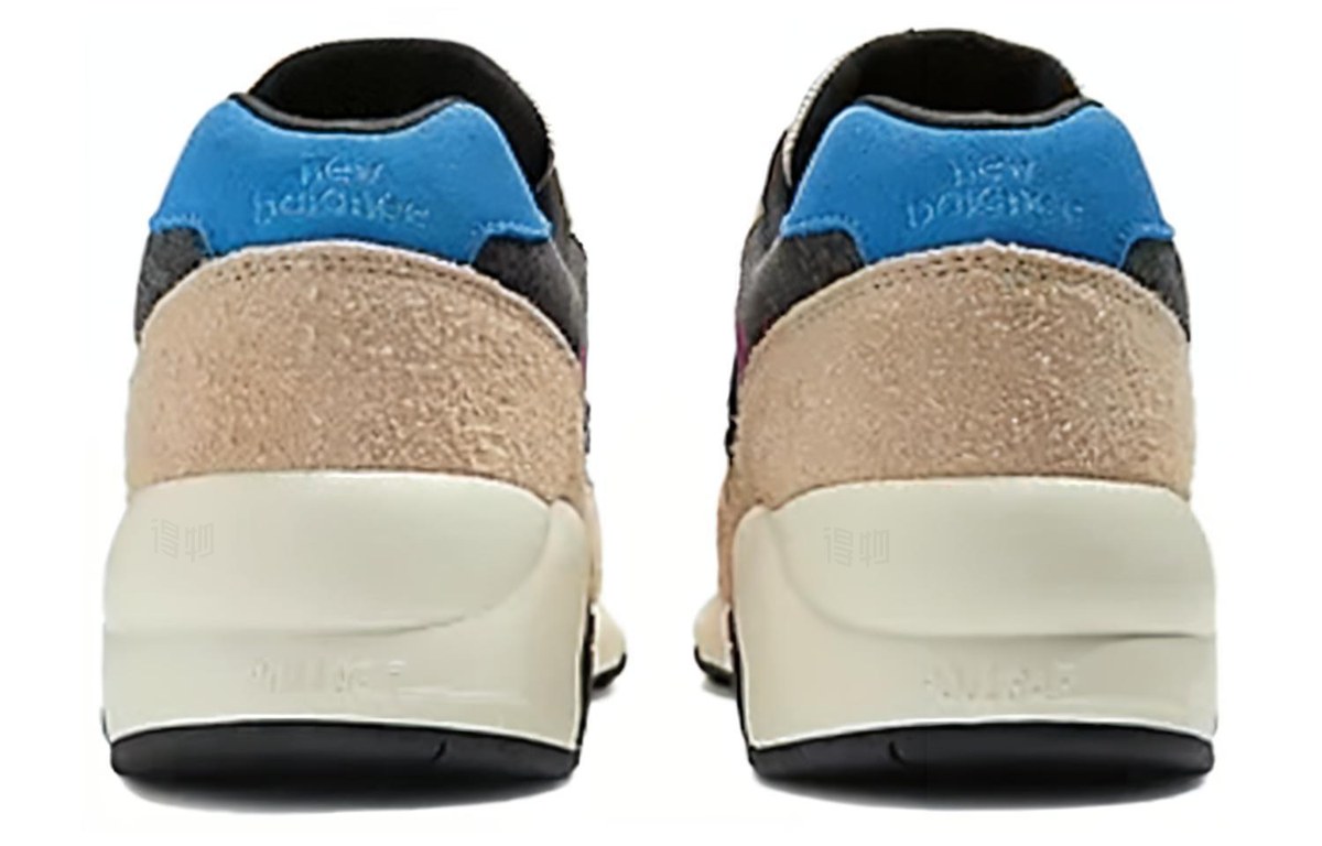 Levi's x New Balance 580