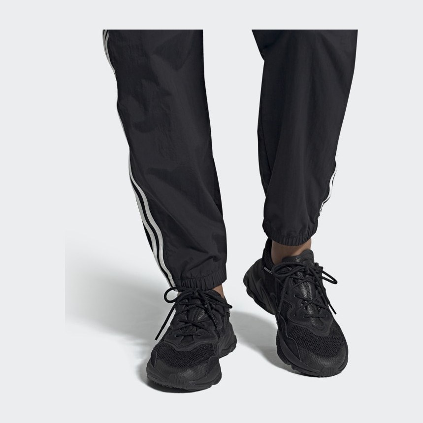 adidas Ozweego Black