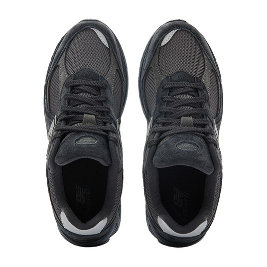 New Balance 2002R Black