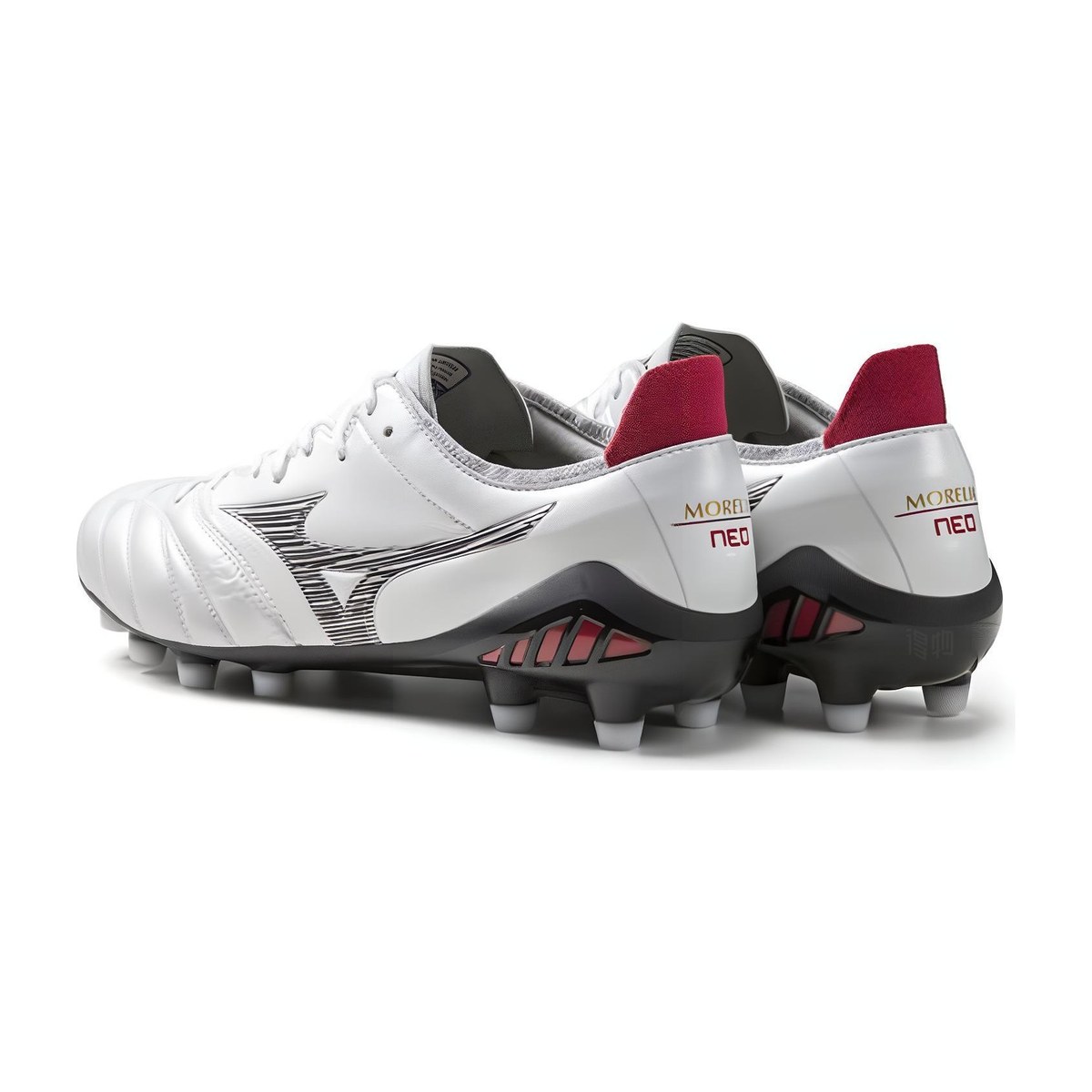 Mizuno Morelia Neo 3