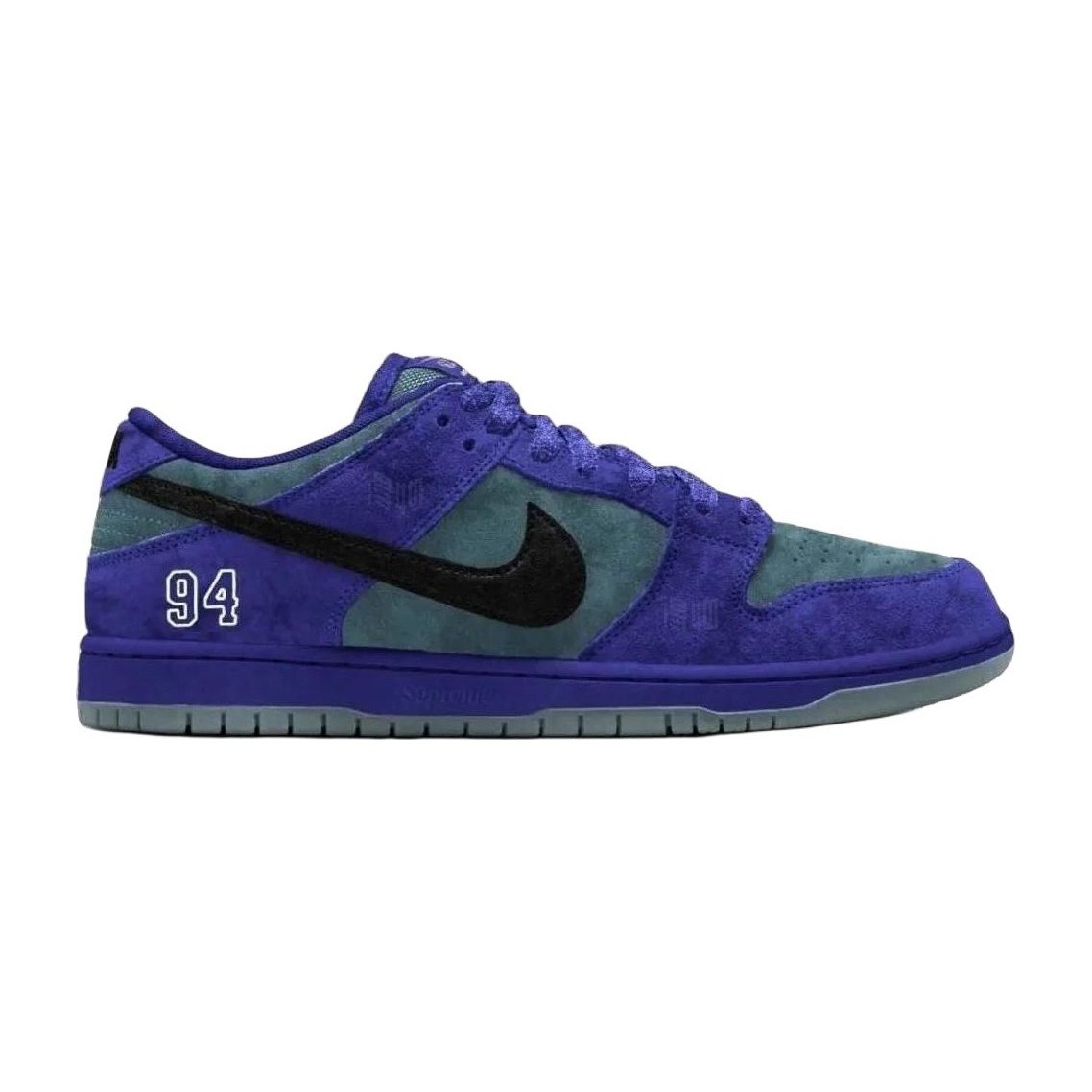 Supreme x Nike SB Dunk Low Purple