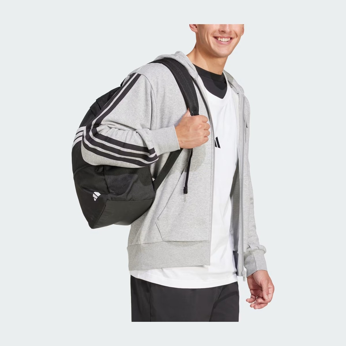 adidas Sportswear ESSENTIALS 3-Stripes Full-Zip Hoodie
