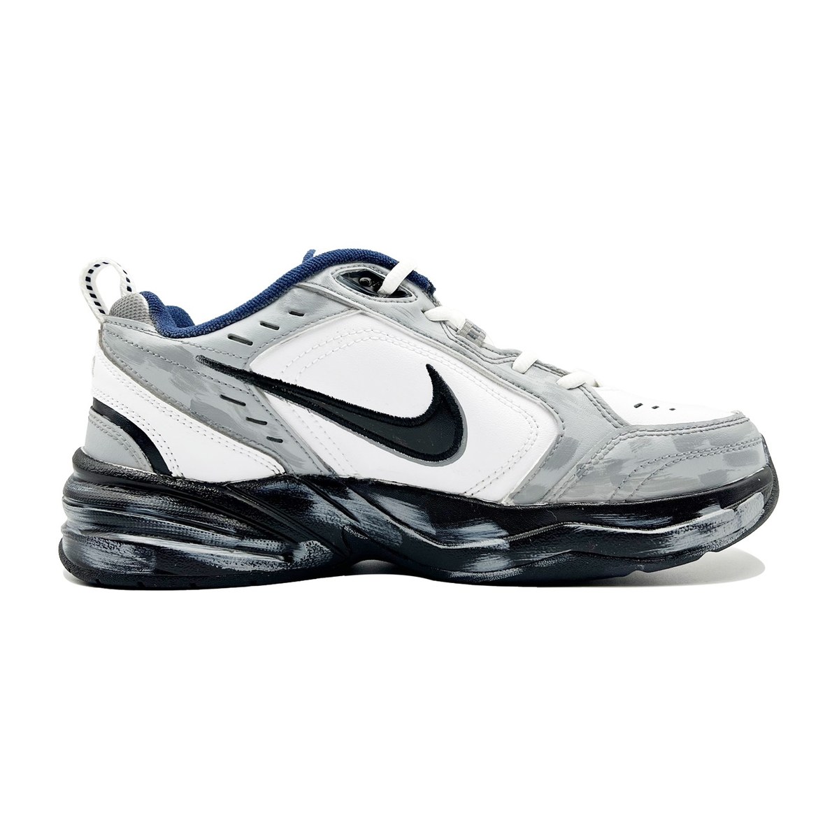 Nike Air Monarch 4