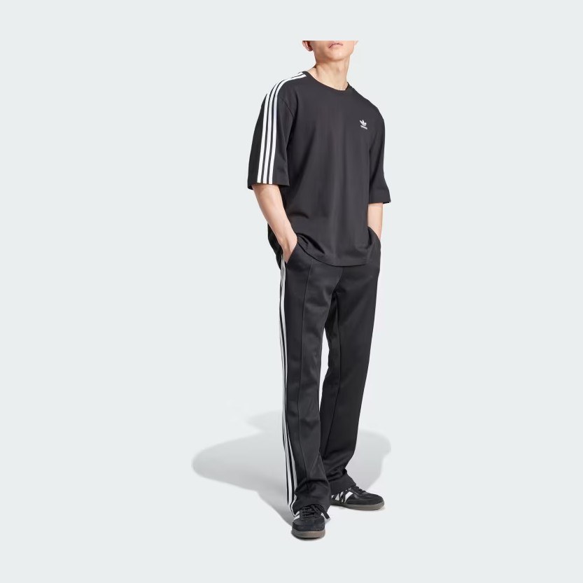 adidas Adicolor Oversized Tee