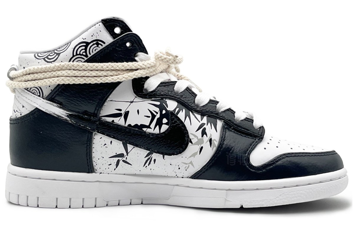 Nike Dunk High EIGHT