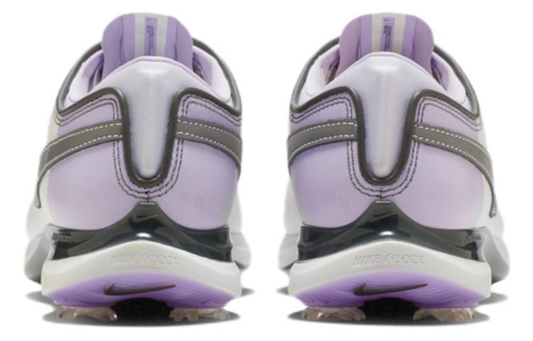 Nike Air Zoom Victory Tour 2 Wide