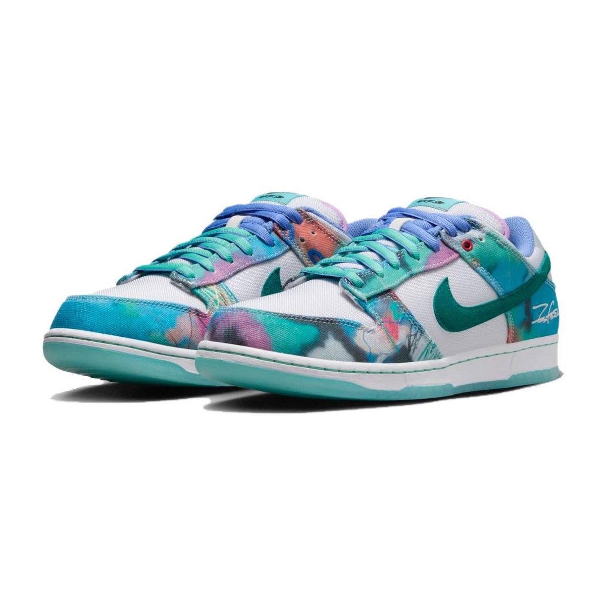 Futura Laboratories x Nike Dunk SB