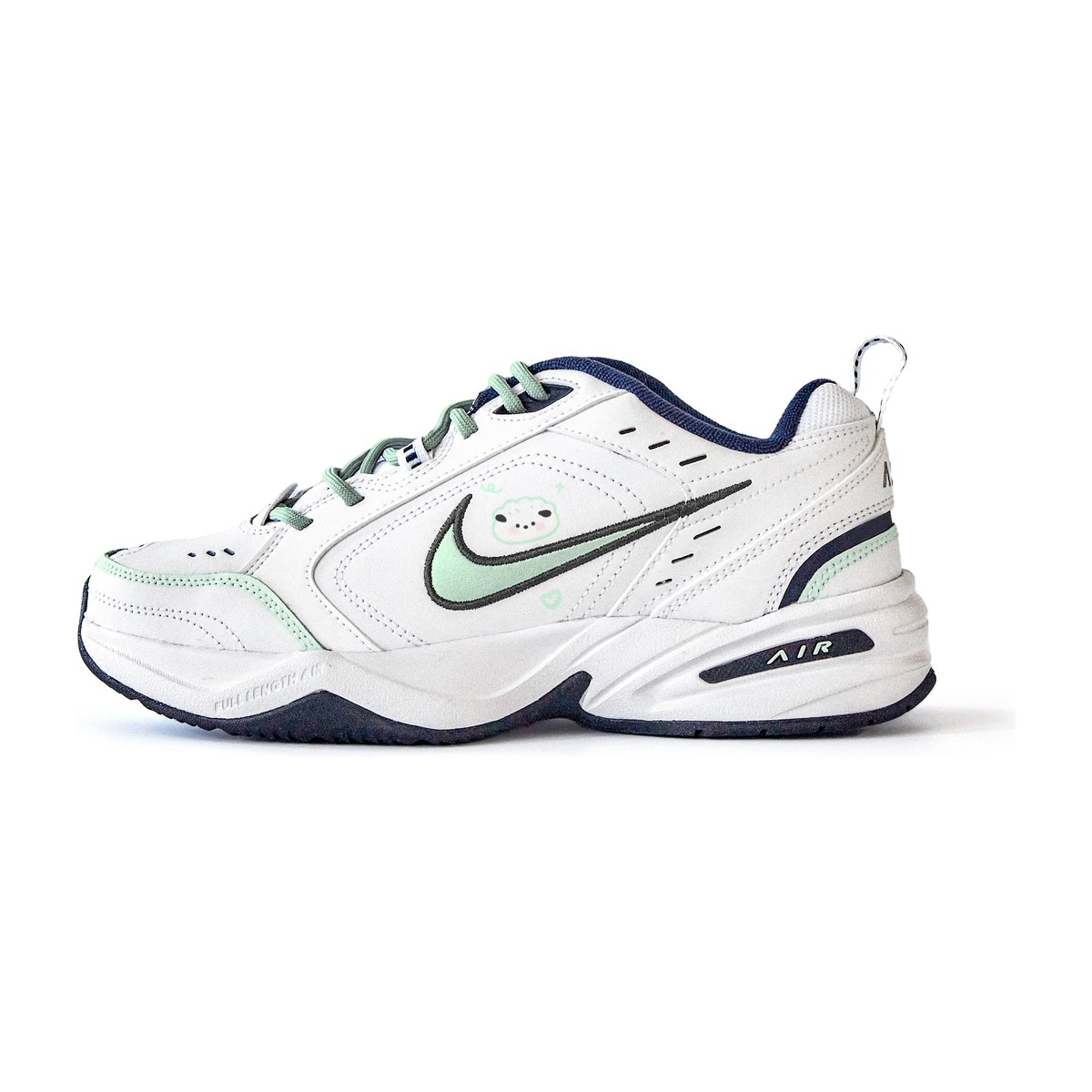 Nike Air Monarch 4