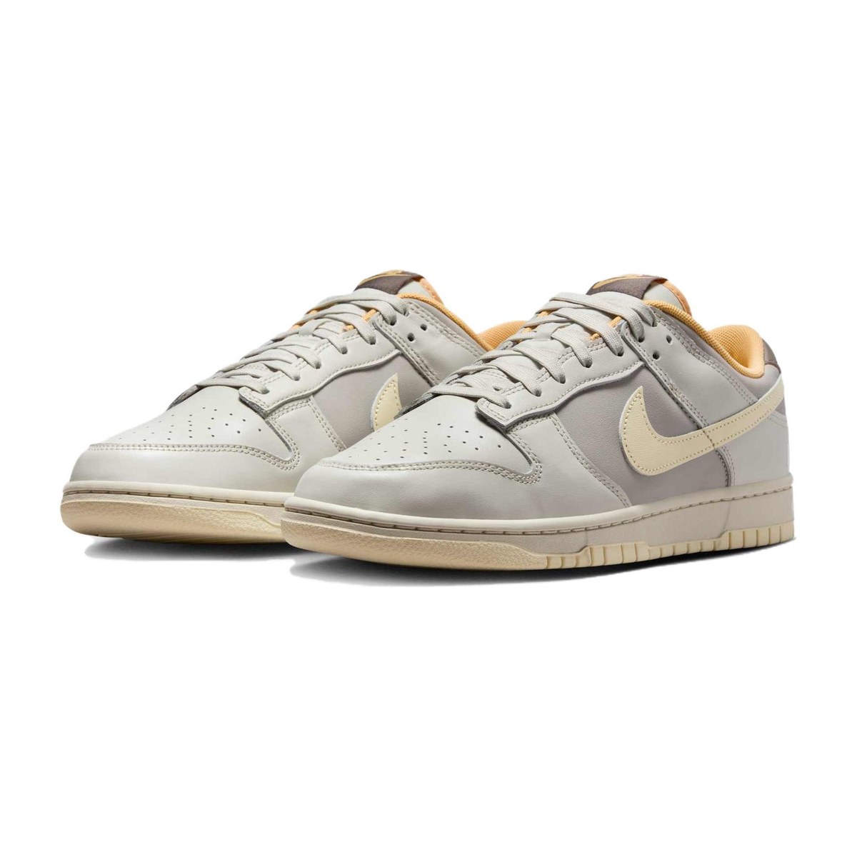 Nike Dunk Low "Light Bone"