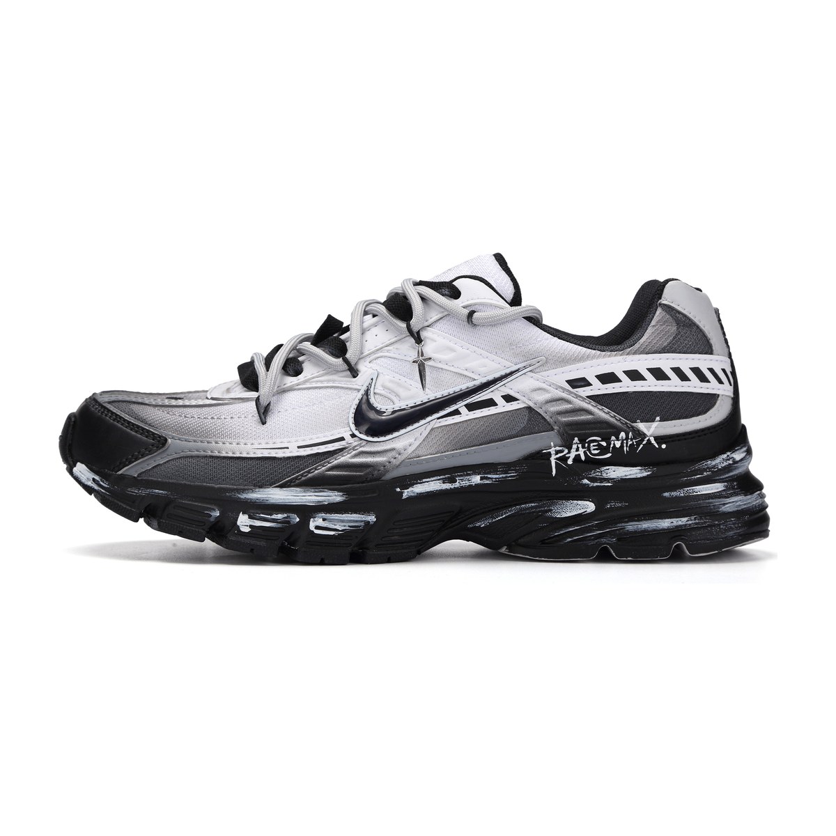 Nike Initiator