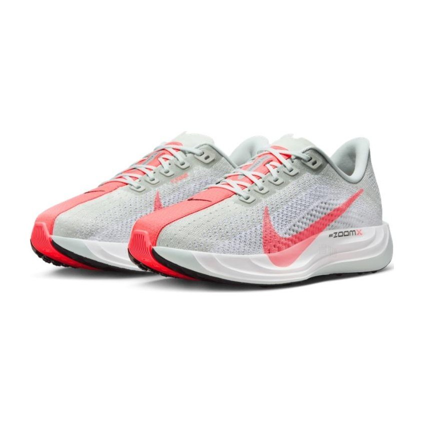 Nike Pegasus Plus
