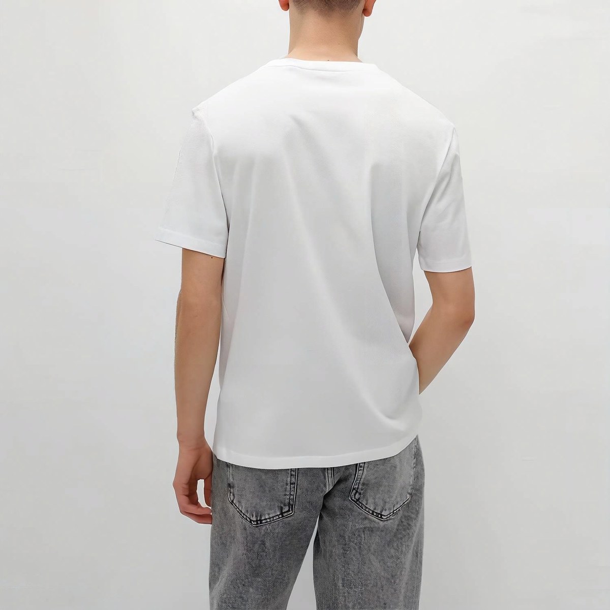 HUGO BOSS SS22 LogoT