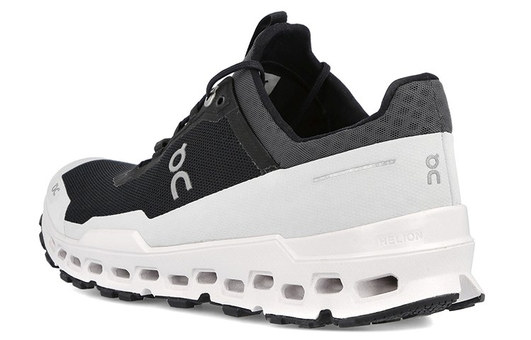 On Cloud Ultra Black
