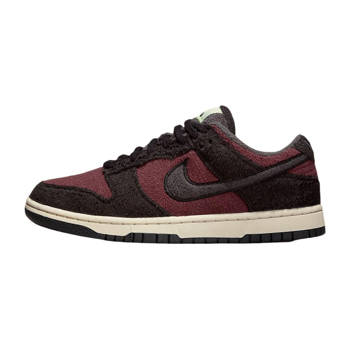 Nike Dunk Low SE Burgundy