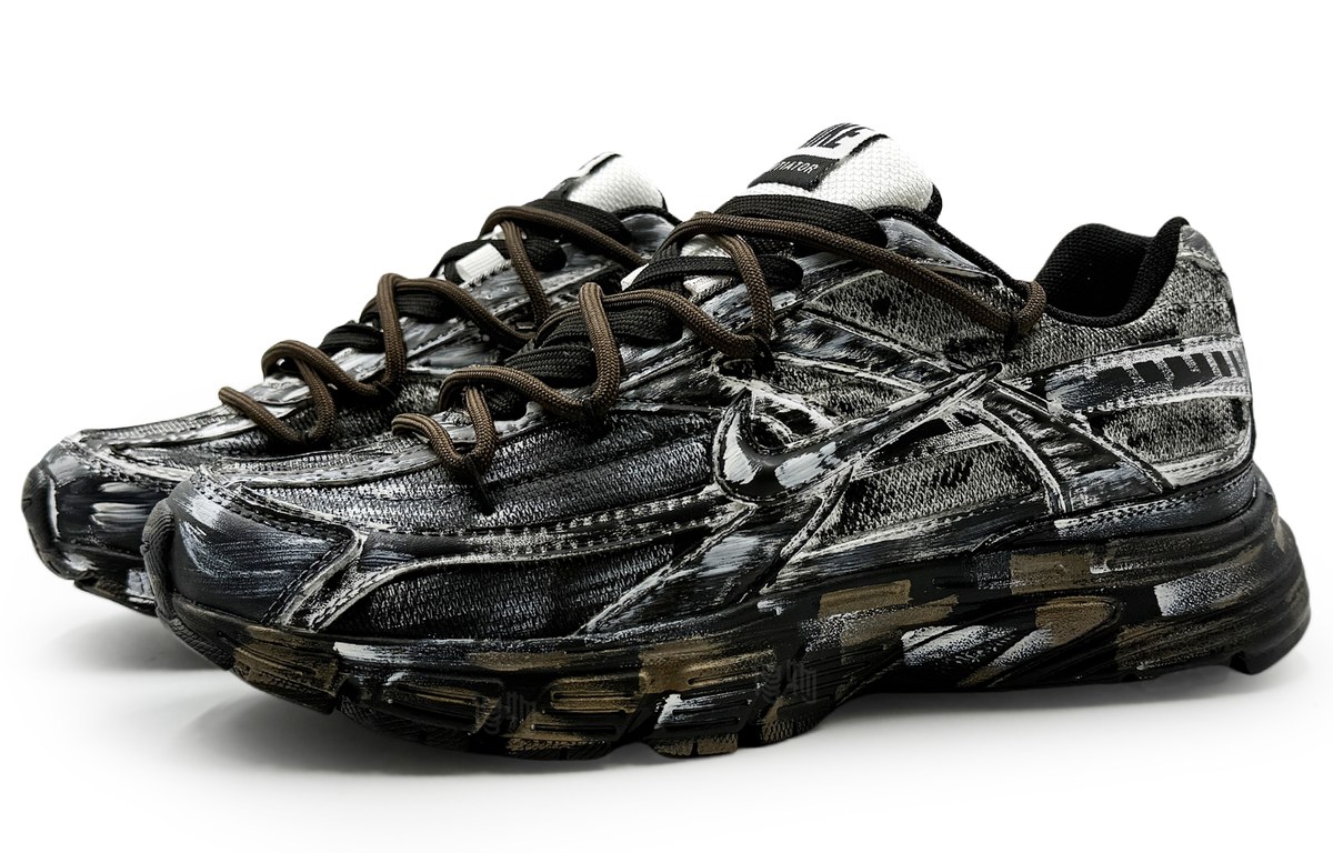 Nike Initiator