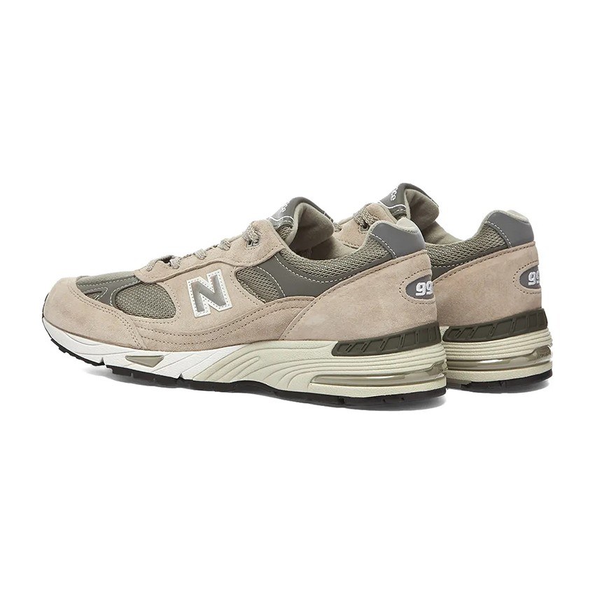 New Balance 991