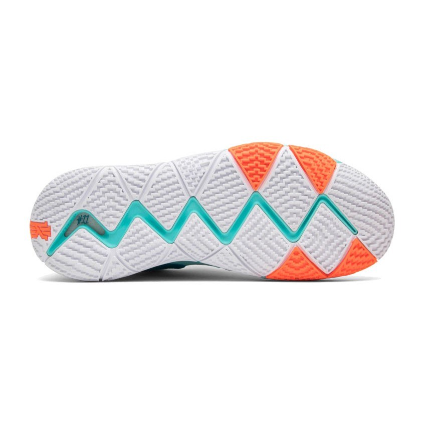 Nike Kyrie 4 "Power Is Female"