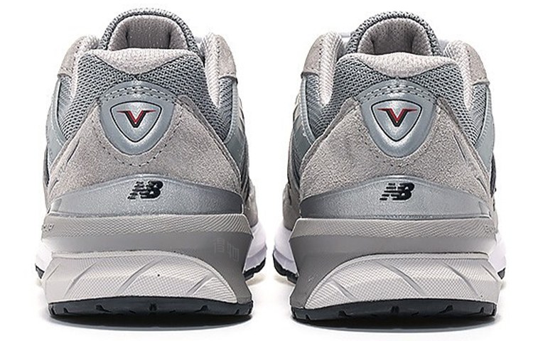 New Balance 990 V5