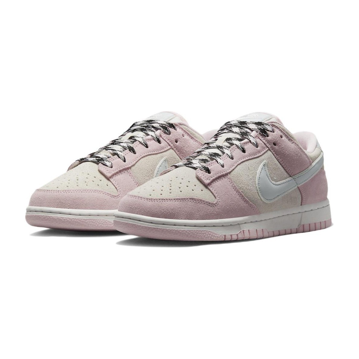Nike Dunk Low "Pink Foam"