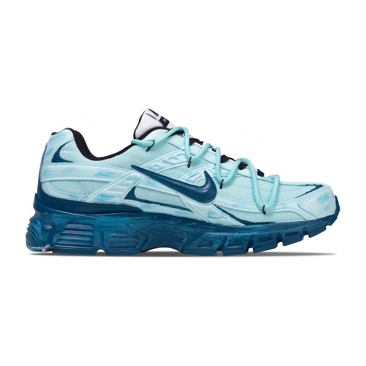 Nike Initiator
