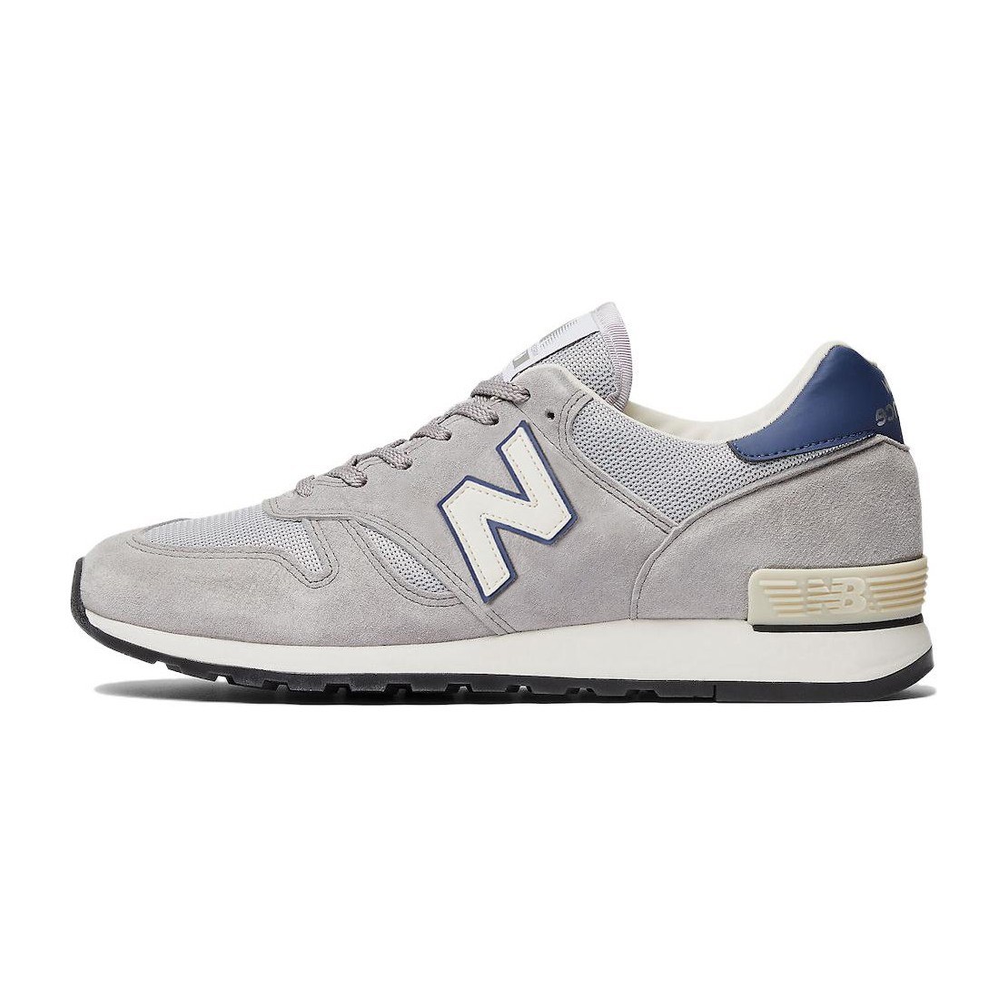 New Balance 670 Grey