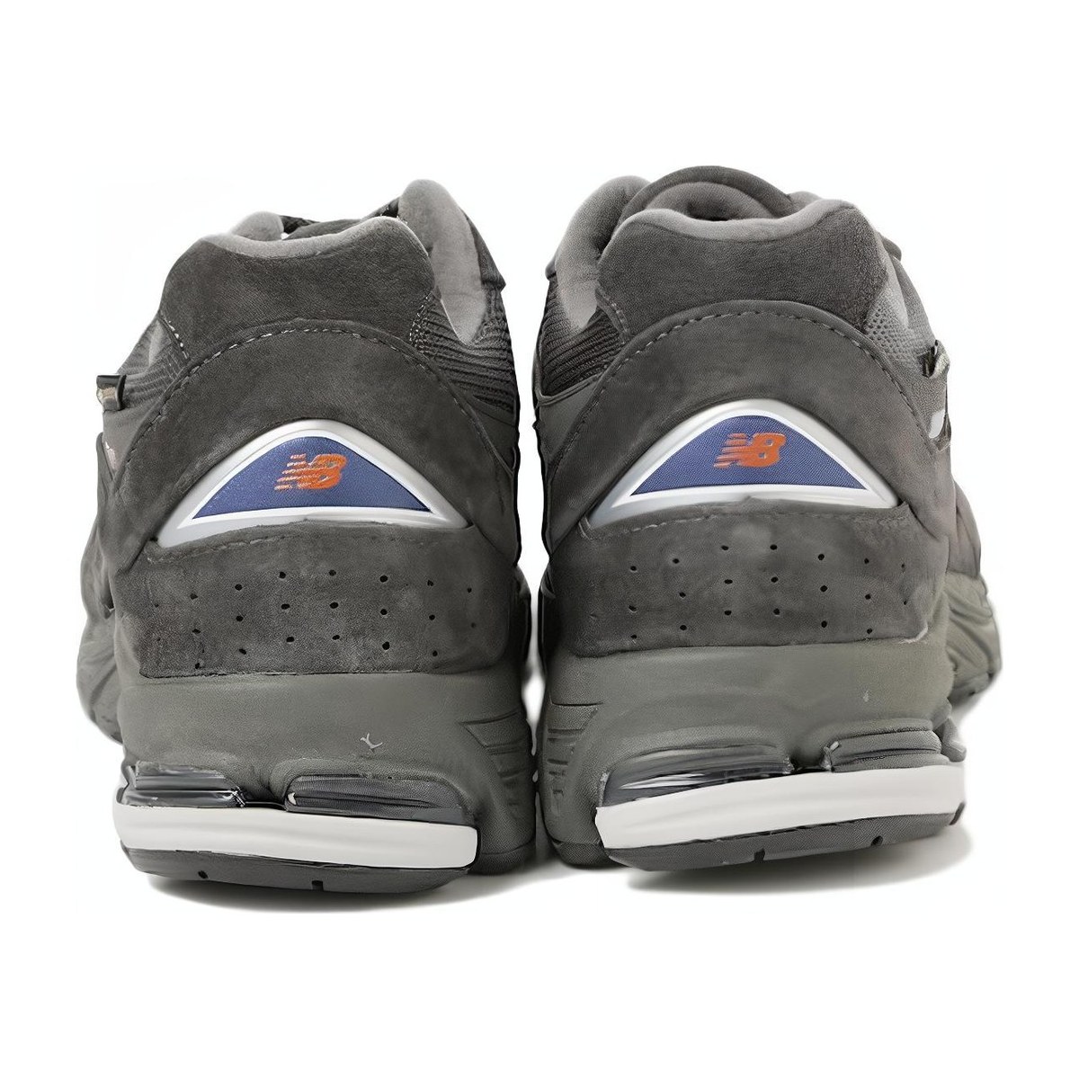 beams x New Balance 2002R GORE-TEX