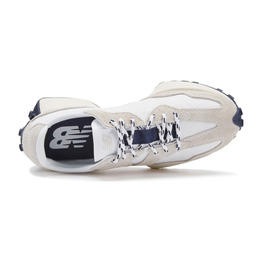 New Balance 327 Moonbeam