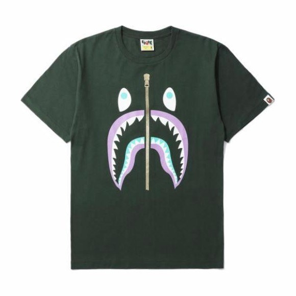A BATHING APE T