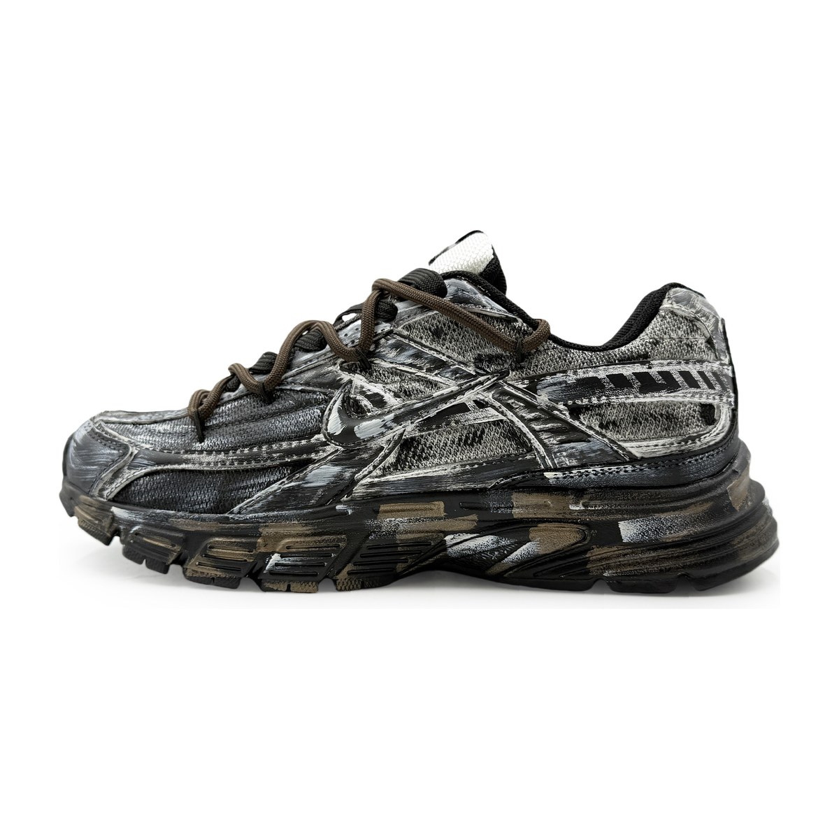 Nike Initiator