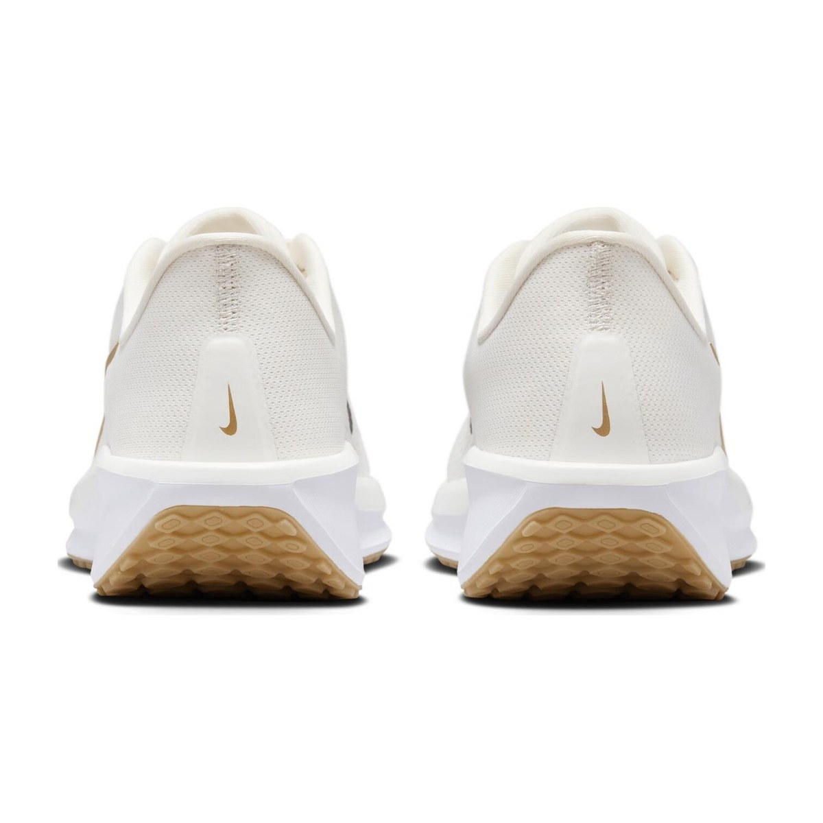 Nike QUEST 6